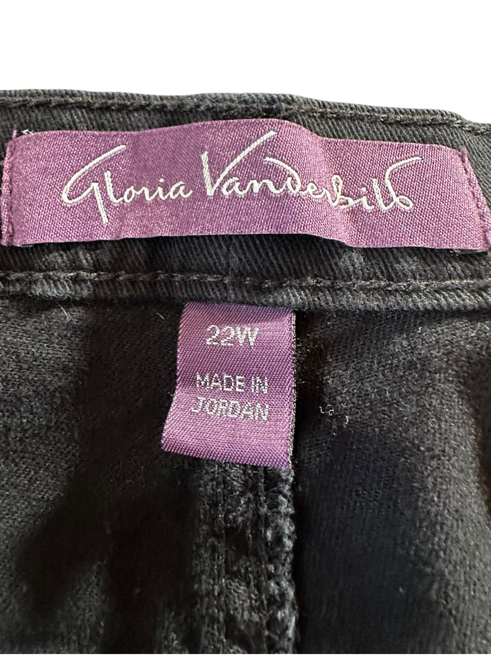 Gloria Vanderbilt Black High-Rise Straight Jeans 22W - Picture 2 of 14